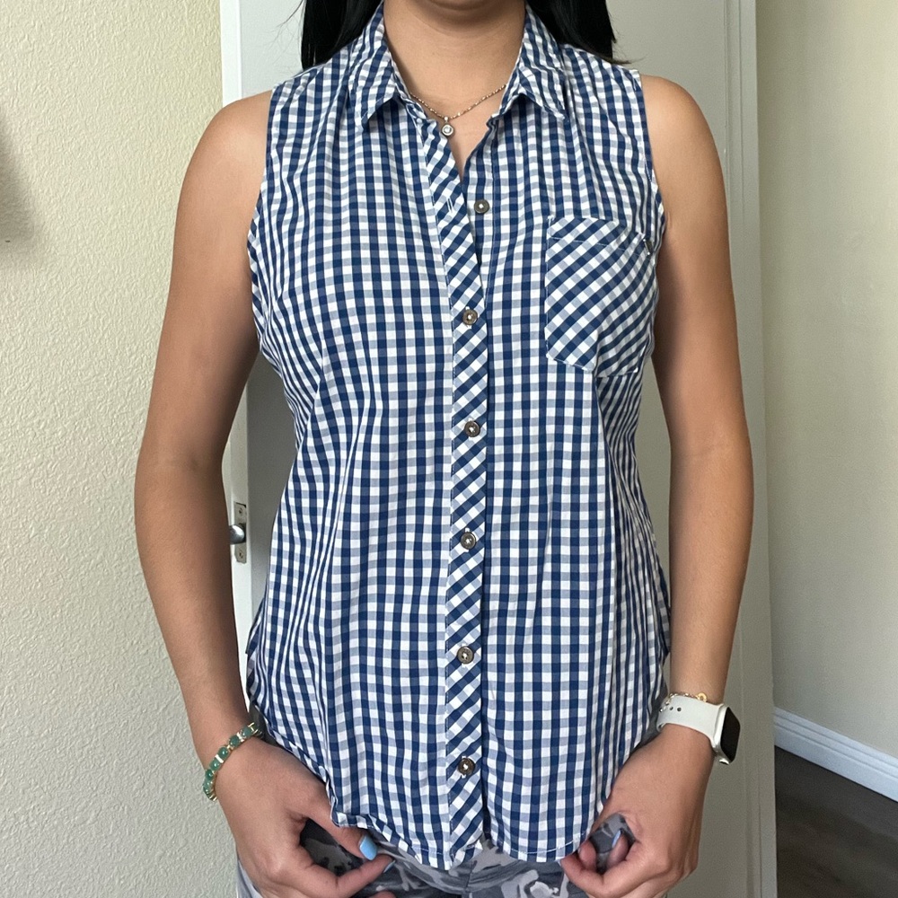 Guess Navy and White Checkered Sleeveless Shirt